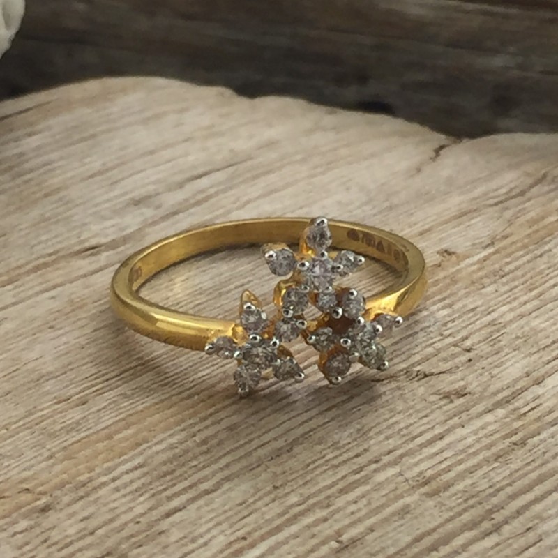 LADY BIRD RING DIAMONDS GOLD