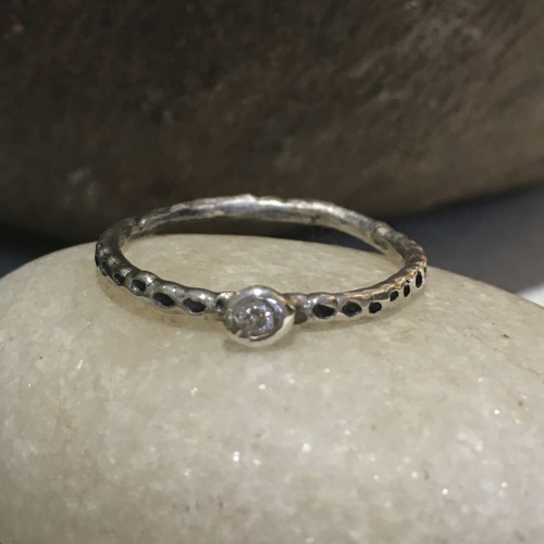 ANILLO MAGIC RAIN PLATA OR Y DIAMANTE ANILLO ARTESANAL ORGANICO NATURAL IRREGULAR ANILLO COMPROMISO DIFERENTE SENCILLO