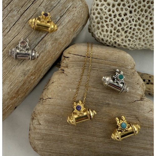 SCROLL NECKLACE