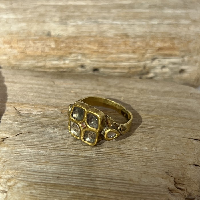 ANTIQUE NORTH INDIAN RING