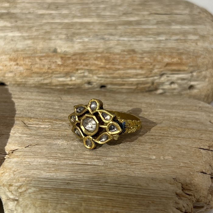 ANTIQUE NORTH INDIAN RING