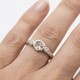 Anillo de compromiso estilo antiguo custom made con diamante corazón