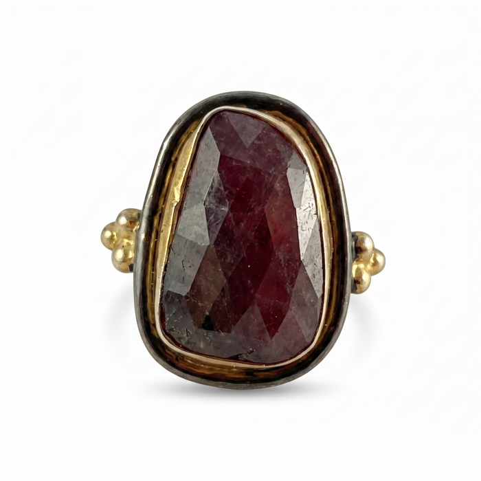 RUBY TAJ MAHAL RING