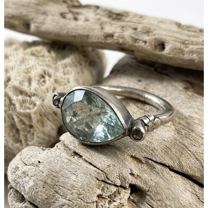 AQUA RING