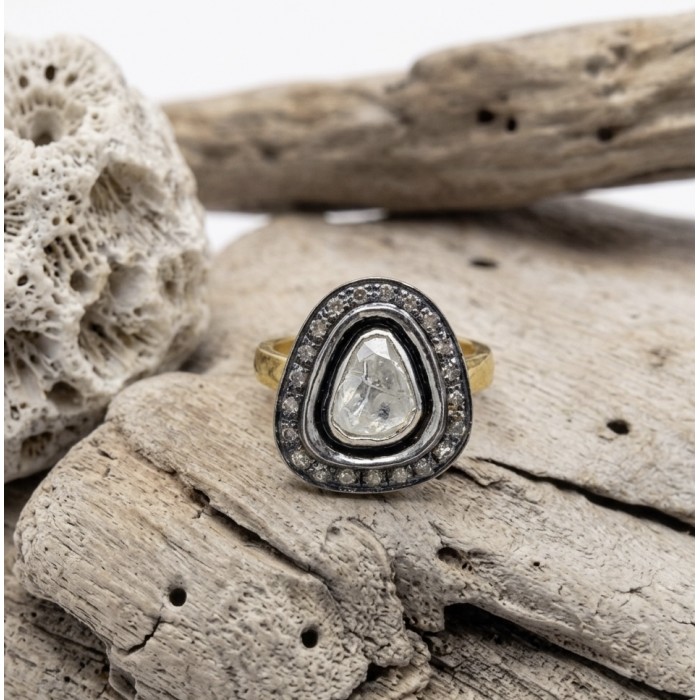 ANILLO ESTILO ISABELINO