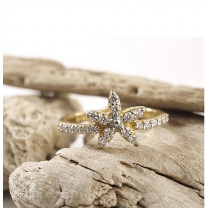 LADY BIRD RING DIAMONDS GOLD