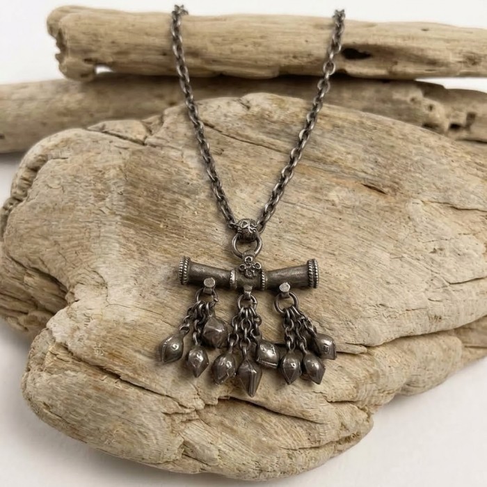 COLLAR ANTIK